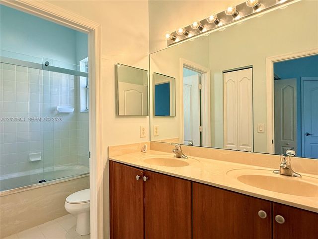 3910 NE 10th Dr, Homestead, FL 33033