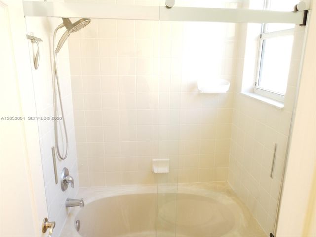 3910 NE 10th Dr, Homestead, FL 33033