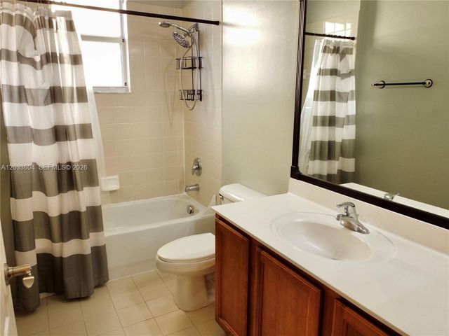 3910 NE 10th Dr, Homestead, FL 33033