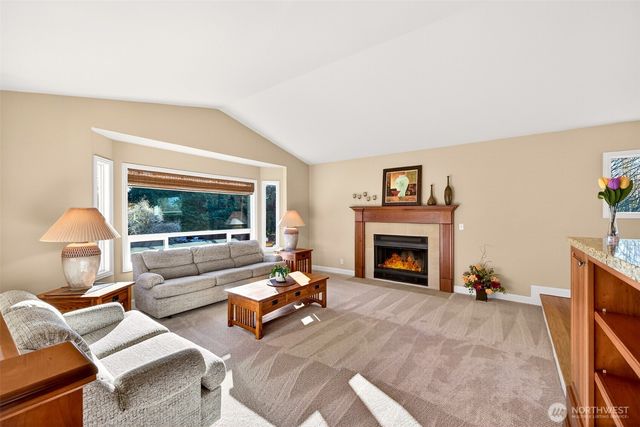 13603 179th Avenue NE, Redmond, WA 98052