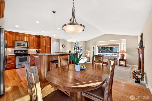 13603 179th Avenue NE, Redmond, WA 98052