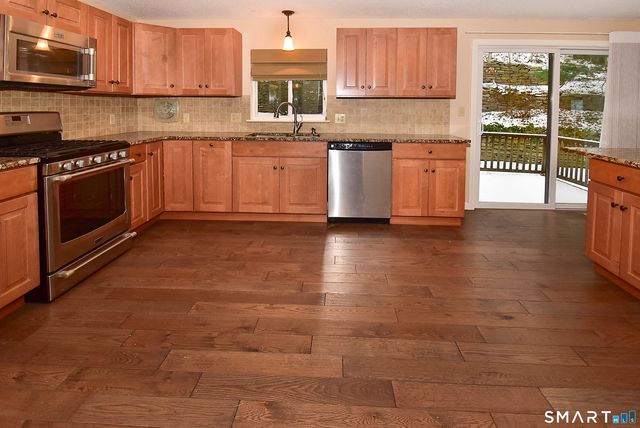 49 Cliffside Drive B, Manchester, CT 06042