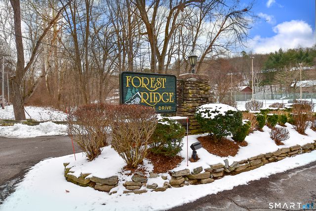 49 Cliffside Drive B, Manchester, CT 06042