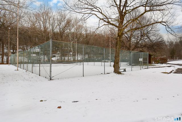 49 Cliffside Drive B, Manchester, CT 06042