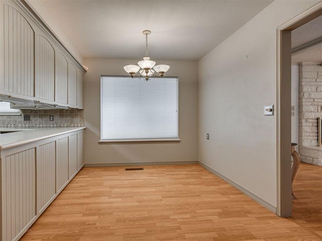 2513 S Berry Road, Norman, OK 73072