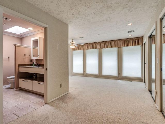 2513 S Berry Road, Norman, OK 73072