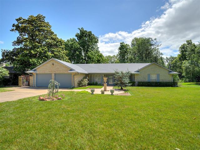 2513 S Berry Road, Norman, OK 73072