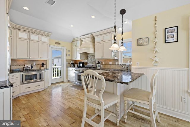 23 E 42ND ST, Long Beach Township, NJ 08008