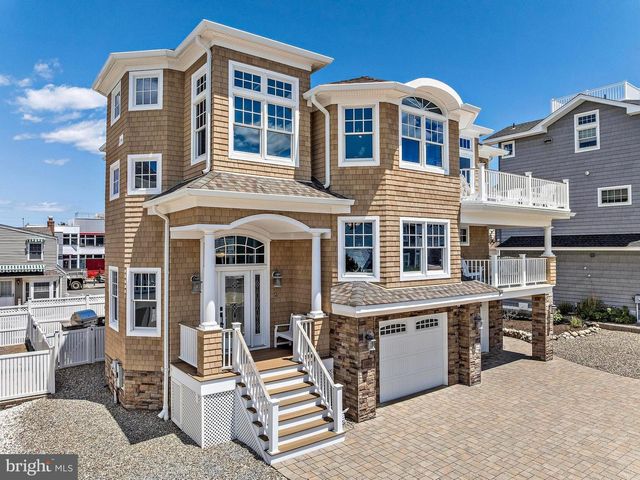 23 E 42ND ST, Long Beach Township, NJ 08008