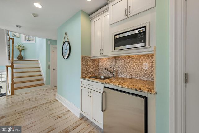 23 E 42ND ST, Long Beach Township, NJ 08008
