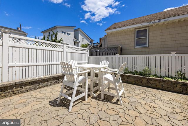 23 E 42ND ST, Long Beach Township, NJ 08008