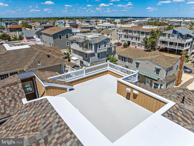 23 E 42ND ST, Long Beach Township, NJ 08008