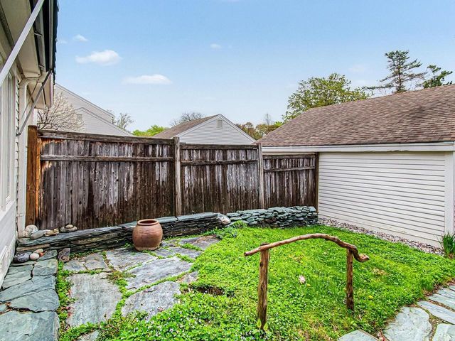 545 S Prospect St Unit 30, Burlington, VT 05401