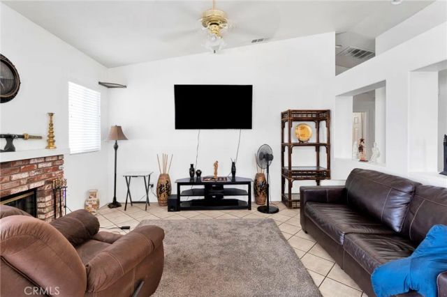 13863 Coachella Road, Apple Valley, CA 92307