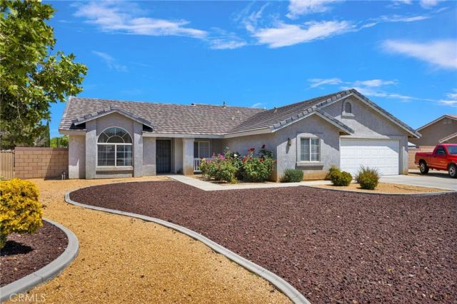 13863 Coachella Road, Apple Valley, CA 92307
