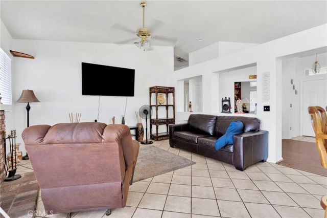 13863 Coachella Road, Apple Valley, CA 92307