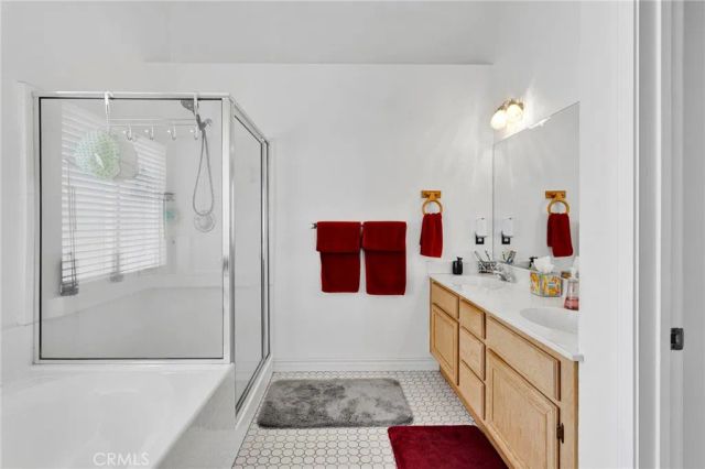 13863 Coachella Road, Apple Valley, CA 92307