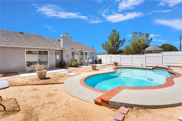 13863 Coachella Road, Apple Valley, CA 92307