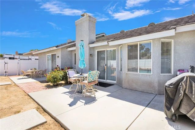 13863 Coachella Road, Apple Valley, CA 92307