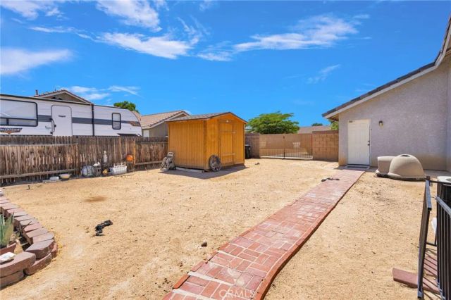 13863 Coachella Road, Apple Valley, CA 92307