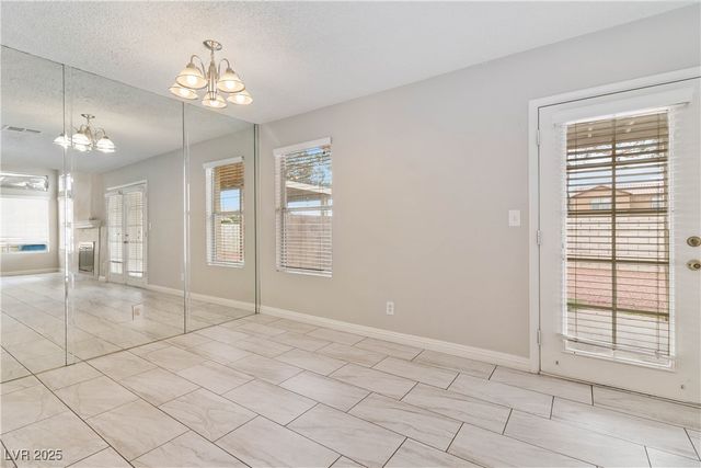 8653 Freeport Lane, Las Vegas, NV 89117