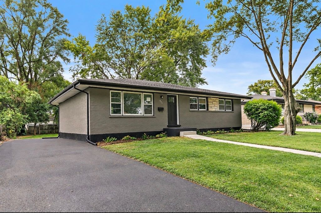 671 W Saint Aubin Drive, Addison, IL 60101 — photo 2