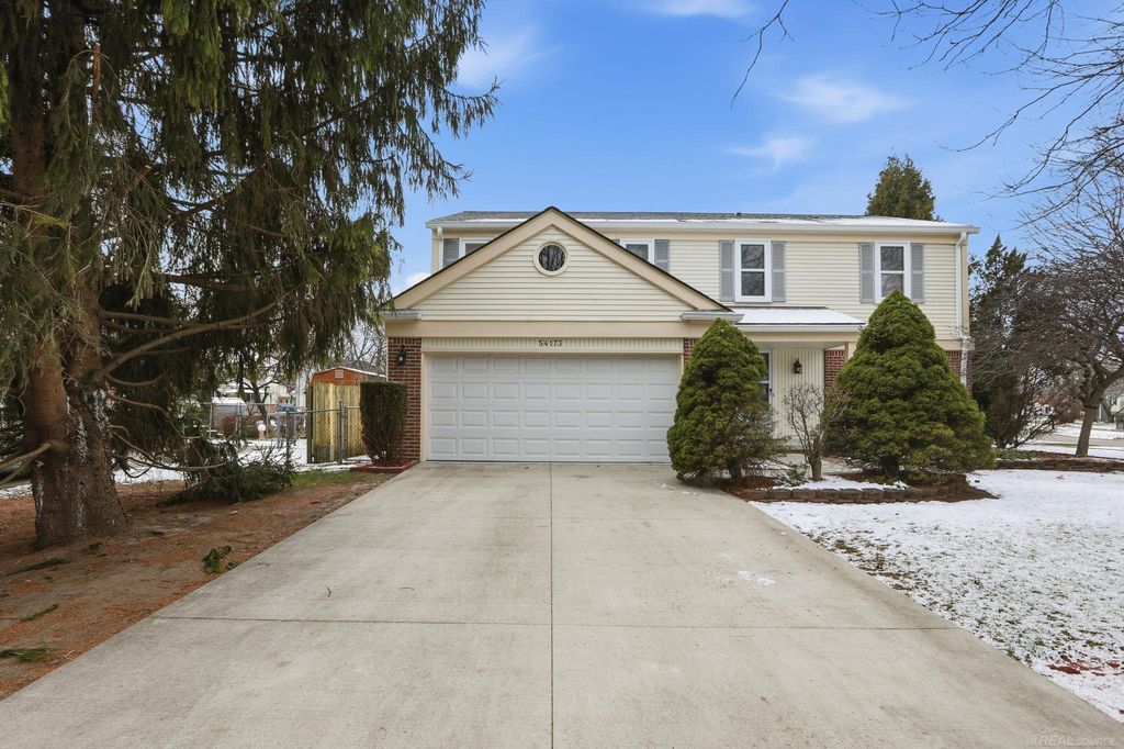 54173 Avondale Drive, New Baltimore, MI 48047