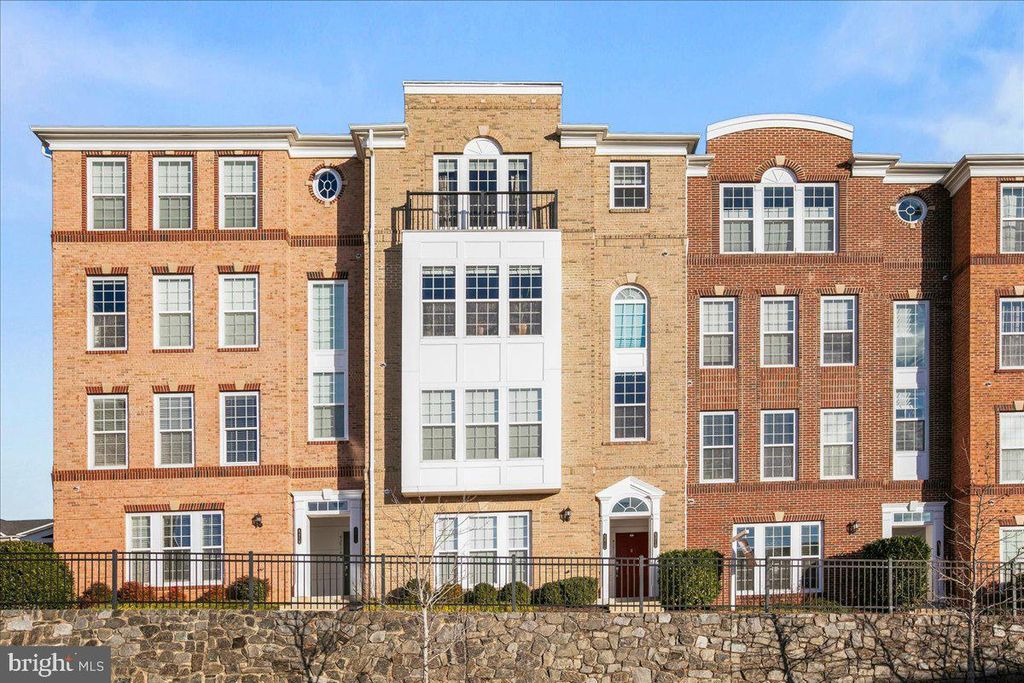 42710 TELFORD TER, Ashburn, VA 20147