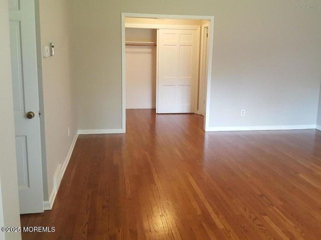 15 Windsor Place, Colts Neck, NJ 07722