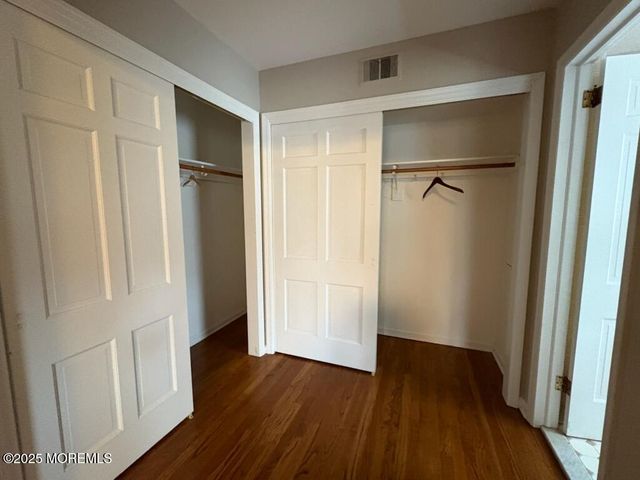 15 Windsor Place, Colts Neck, NJ 07722