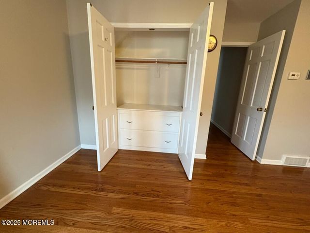 15 Windsor Place, Colts Neck, NJ 07722