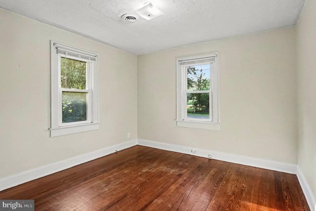 108 OAK ST, Fredericksburg, VA 22401
