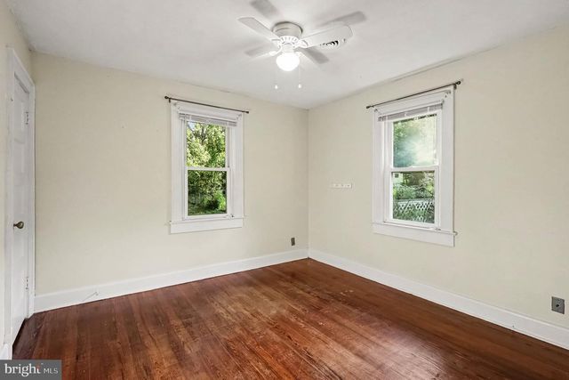 108 OAK ST, Fredericksburg, VA 22401