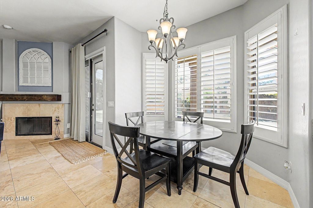 Image 12 of property listing at 3092 S PENNINGTON Drive, Chandler, AZ 85248