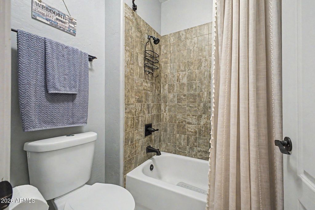 Image 25 of property listing at 3092 S PENNINGTON Drive, Chandler, AZ 85248