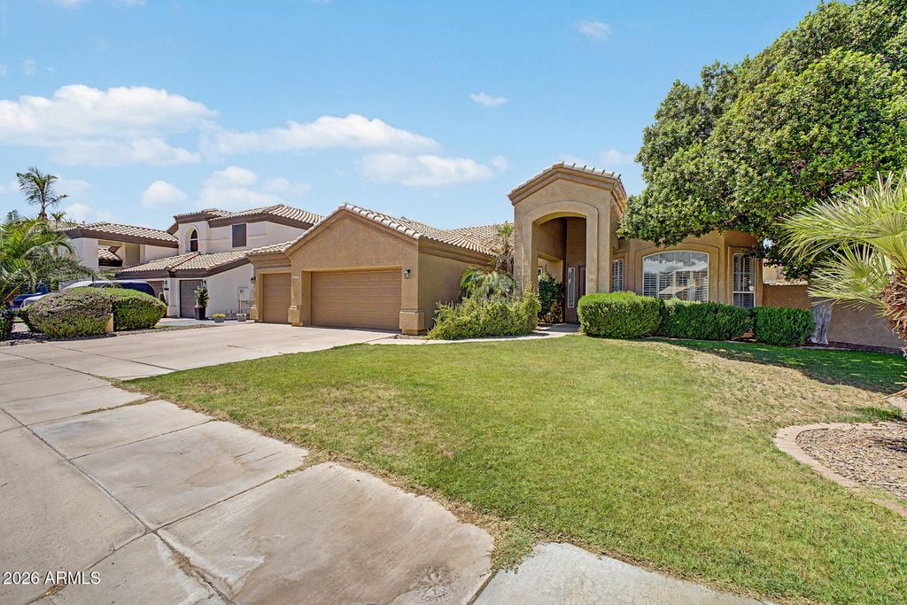 Image 41 of property listing at 3092 S PENNINGTON Drive, Chandler, AZ 85248