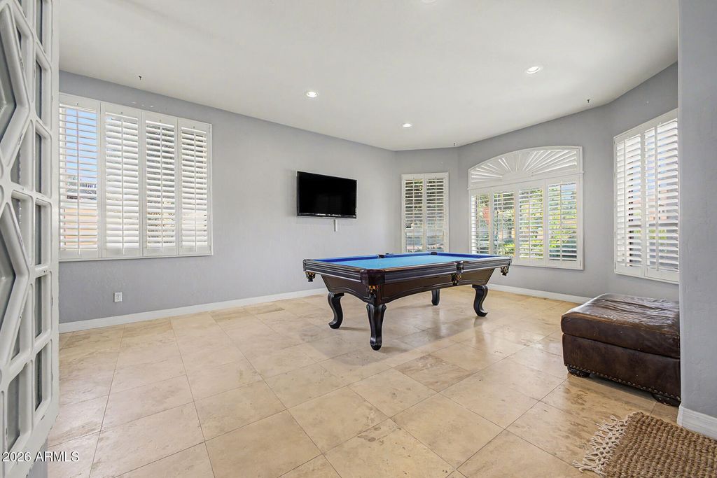 Image 5 of property listing at 3092 S PENNINGTON Drive, Chandler, AZ 85248