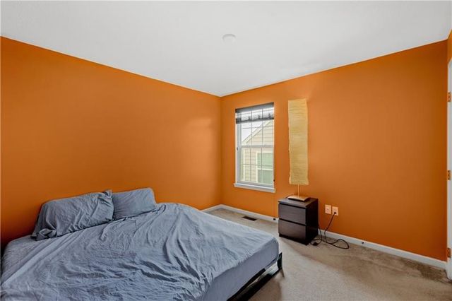 312 Sunrise Dr, Carnegie, PA 15106