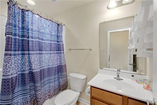 312 Sunrise Dr, Carnegie, PA 15106
