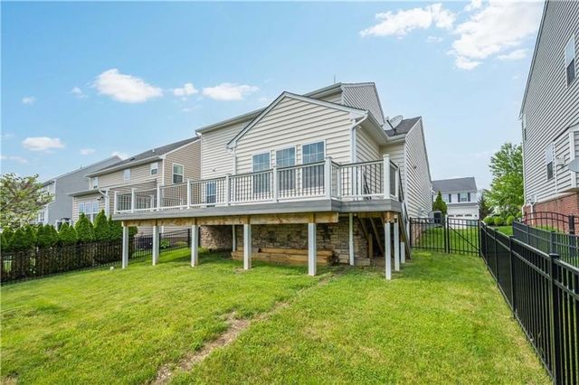 312 Sunrise Dr, Carnegie, PA 15106