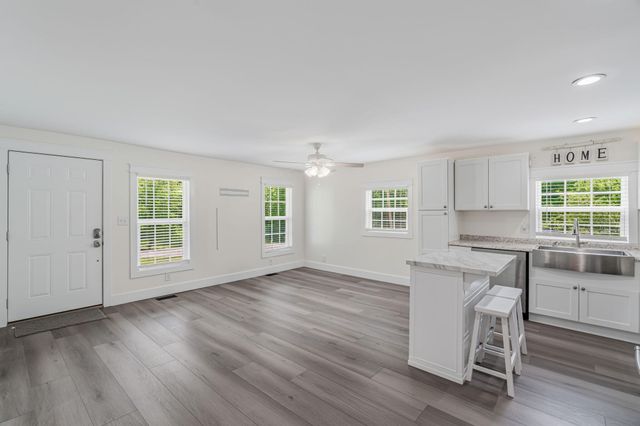 825 County Road 82, Athens, TN 37303