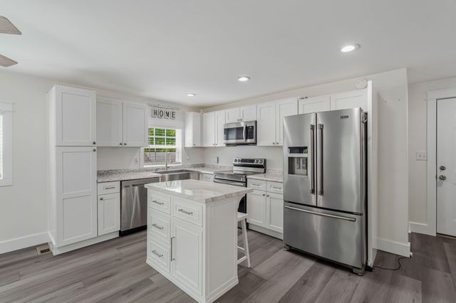 825 County Road 82, Athens, TN 37303