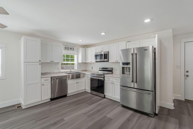 825 County Road 82, Athens, TN 37303
