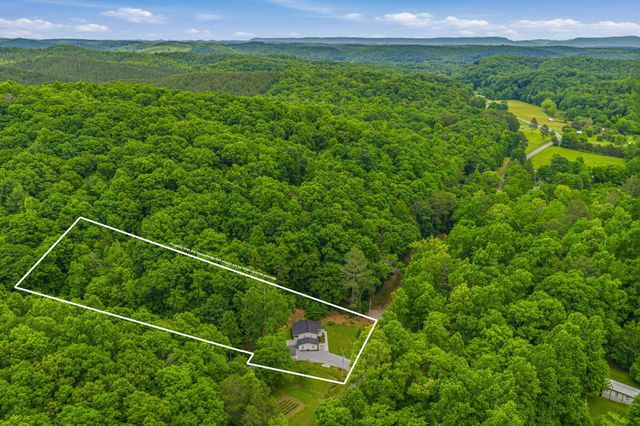 825 County Road 82, Athens, TN 37303