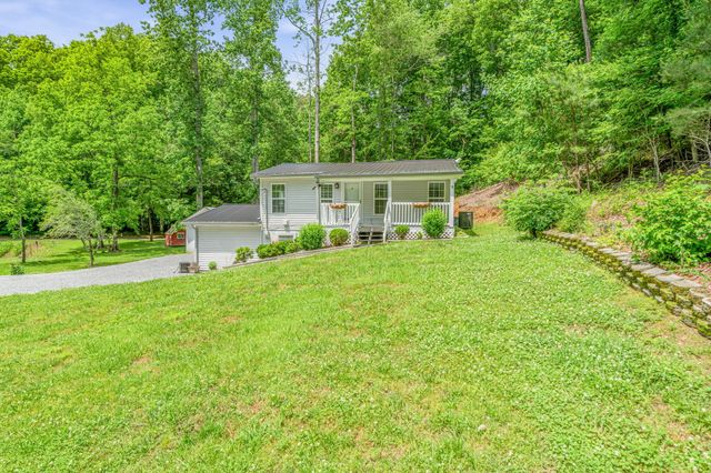 825 County Road 82, Athens, TN 37303