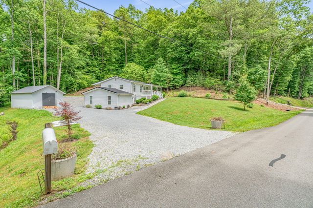 825 County Road 82, Athens, TN 37303