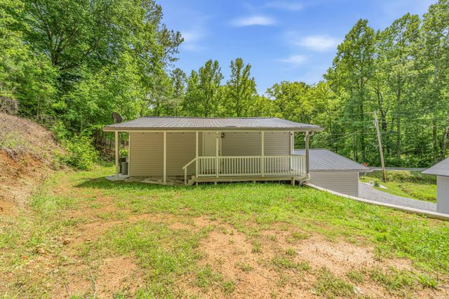825 County Road 82, Athens, TN 37303
