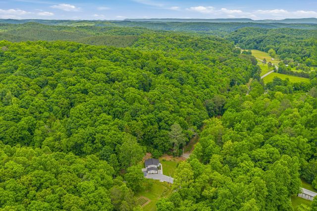 825 County Road 82, Athens, TN 37303