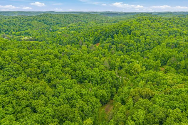 825 County Road 82, Athens, TN 37303