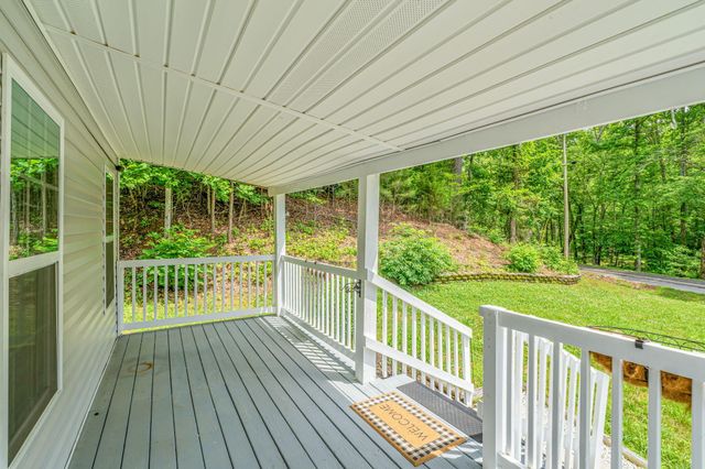 825 County Road 82, Athens, TN 37303